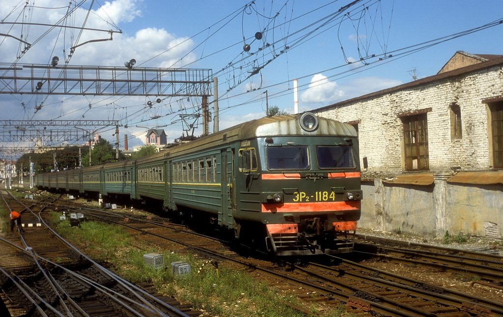 ER2-1184  Moskau-Pawelezer Bhf  02.08.01