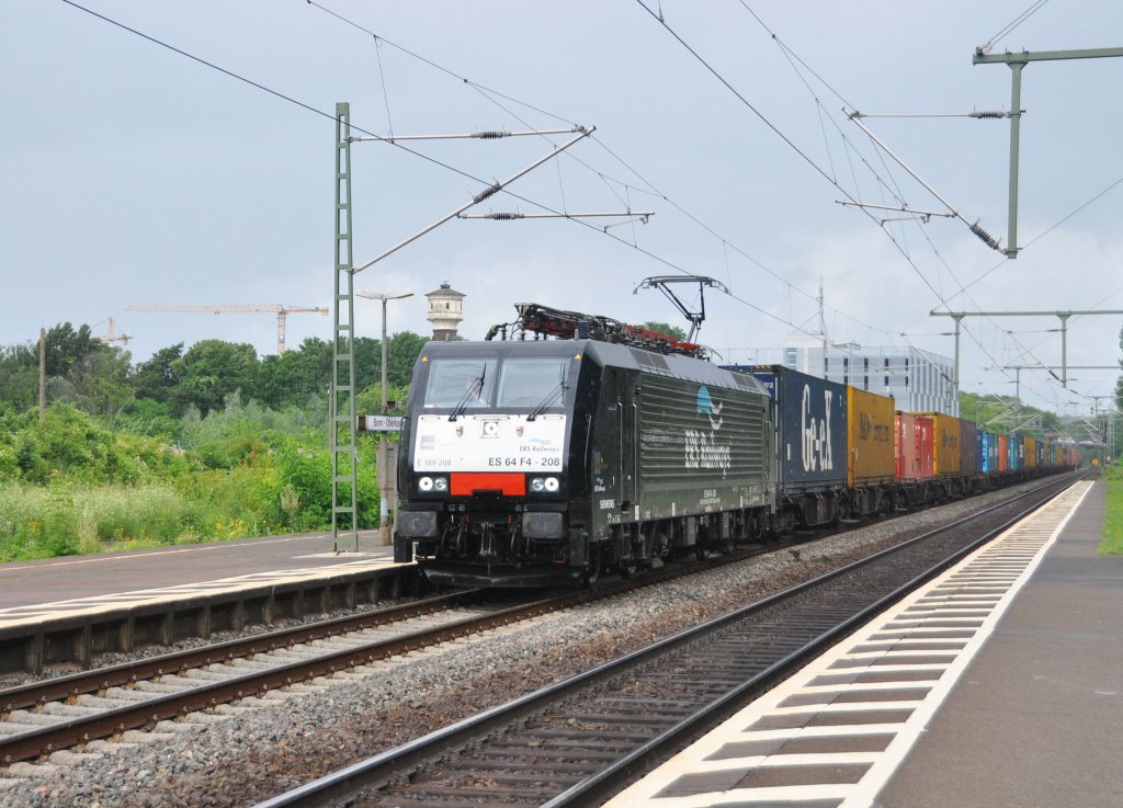 ES 64 F4-208 MRCE Dispolok-ERS ist mit Containern an der rechten Rheinstrecke unterwegs.Durchfahrt Bonn-Oberkassel am 12.7.2012