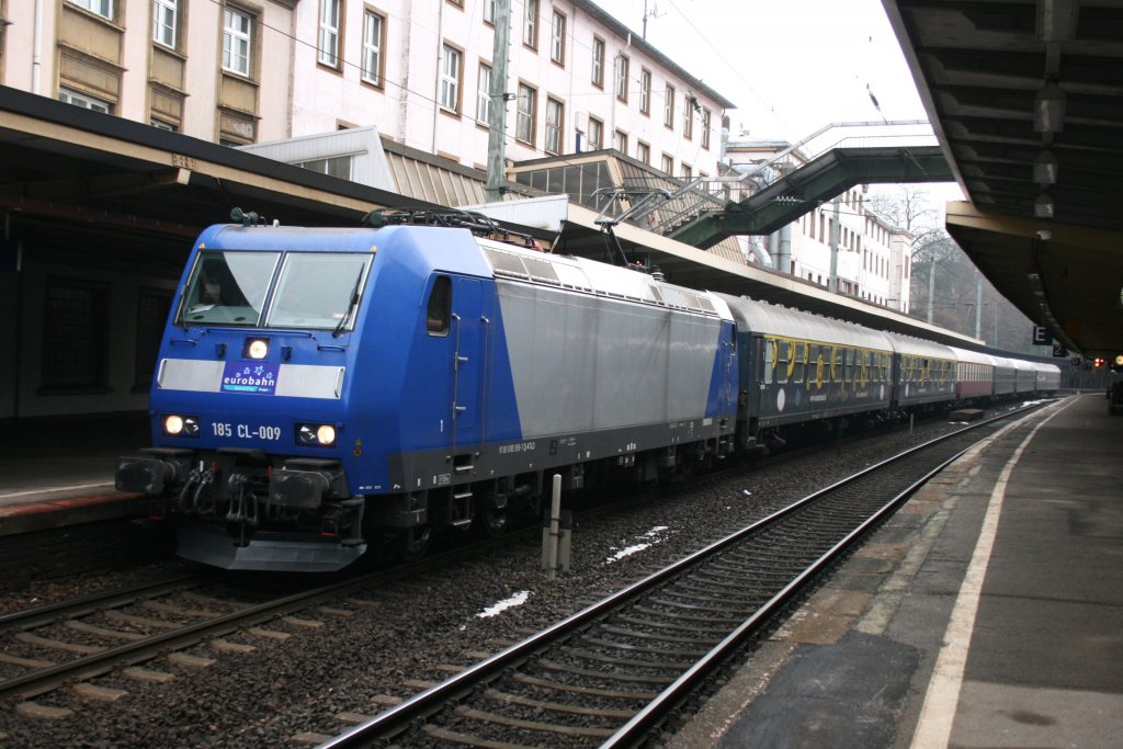 Eurobahn 185-CL-009 mit dem RE13 am HBF Wuppertal,6.2.2010.
