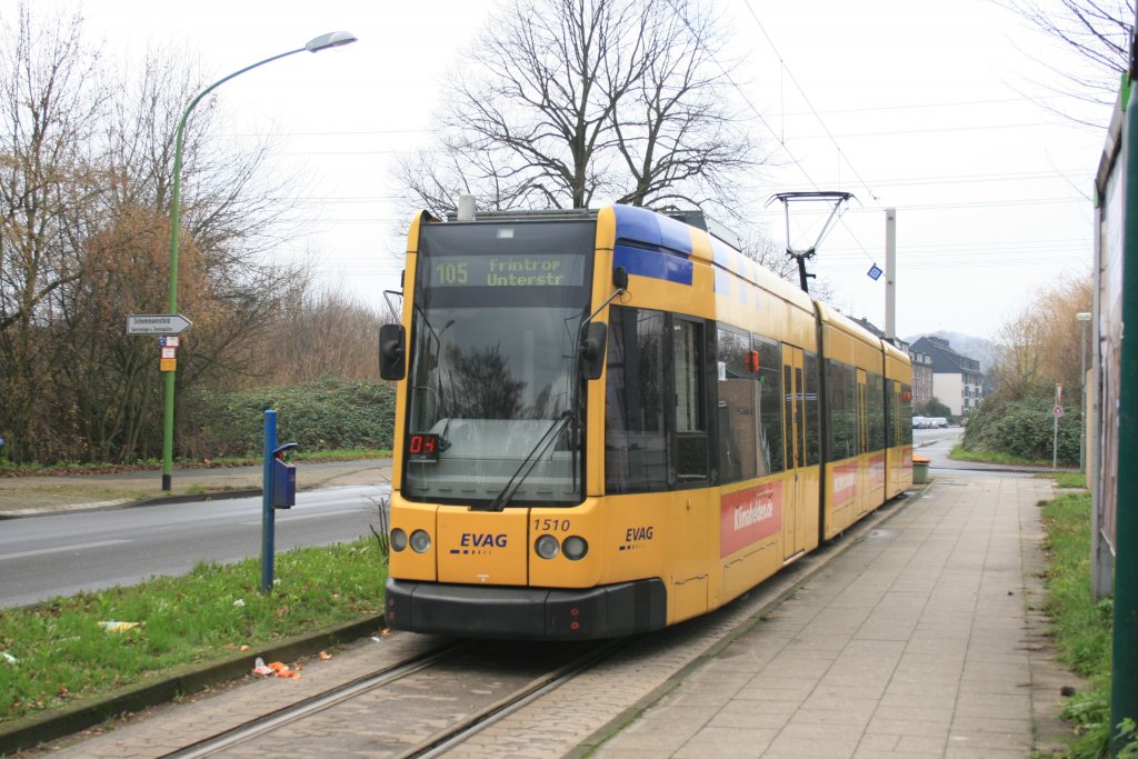 EVAG 1510 an der Enthaltestelle Frintrop Unterstr mit der 105.