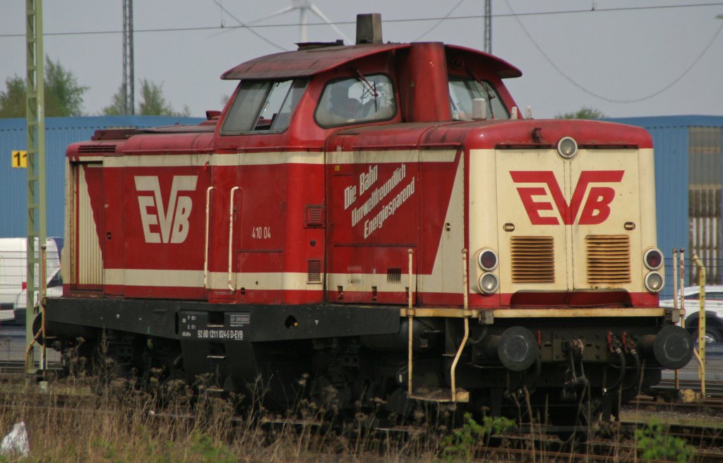 EVB 410 04 steht am 27.4.11 in Bremerhaven