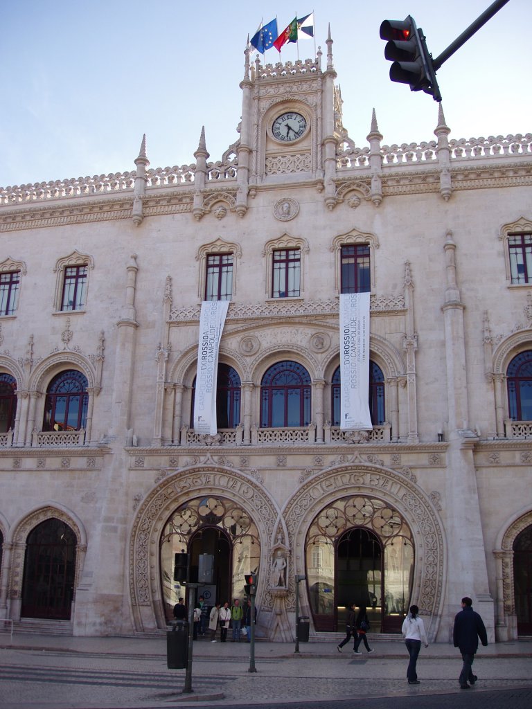 Fassade des Lissaboner Bahnhofes  Estaoa do Rossio , Mrz 2008
