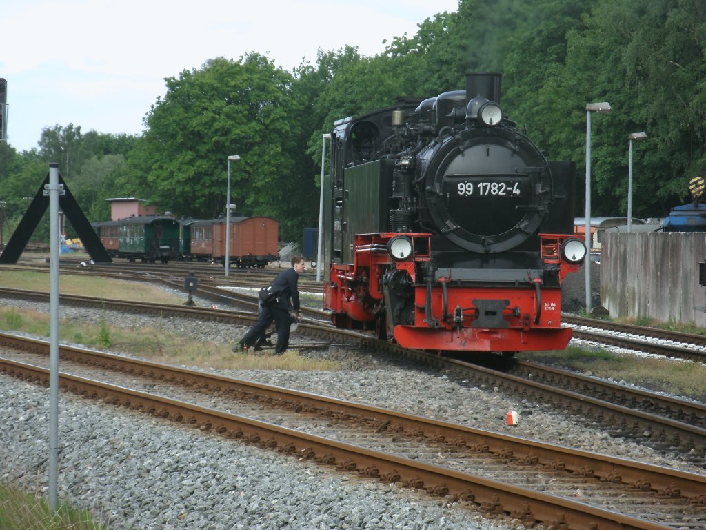 Fr 99 1782 wurde,am 14.Juni 2012,die Weiche in Putbus gestellt.