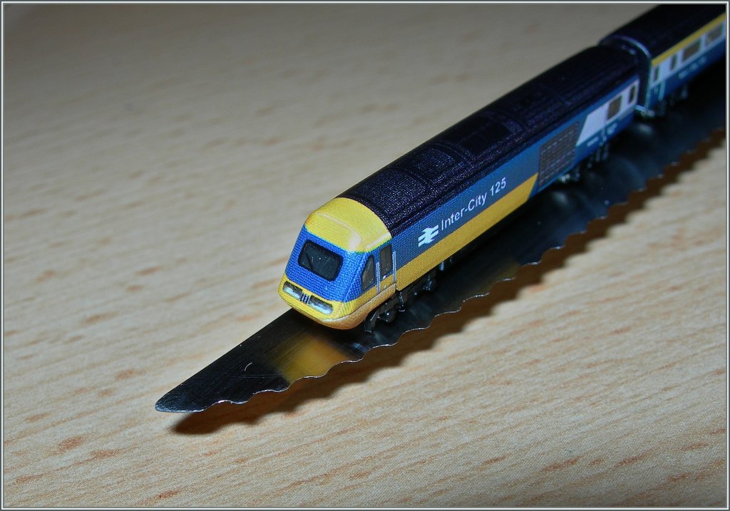 Fr Kstliches: Man nehme eine Messerspitze Eisenbahn...
(20. Feb. 2013)