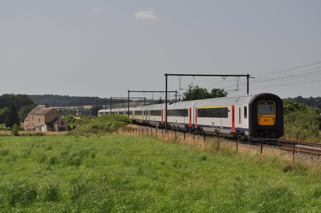 Gumminase 507 auf dem Weg von Luxembourg nach Brssel. Aufgenommen am 28.06.2012 bei Asesse.