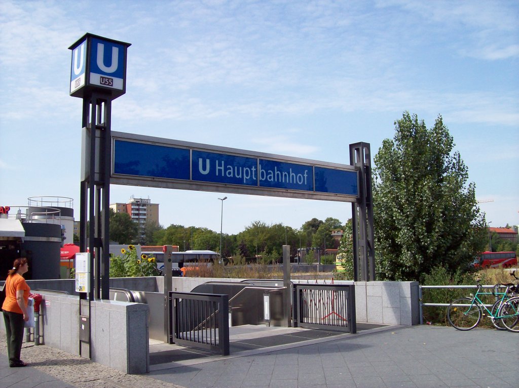 Hauptbahnhof, Endstation U55, Zugang Invalidenstrae (15.08.2009)