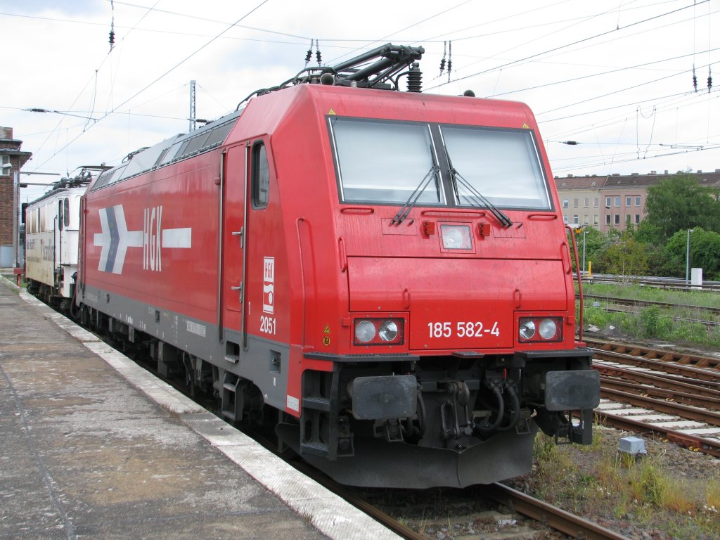 HGK 185 582-4 Berlin-Lichtenberg im Mai 2010