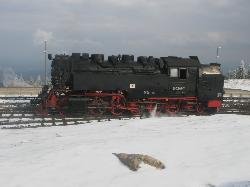 Hier 99 7240-7, diese Lok stand am 5.4.2010 auf dem Brocken.