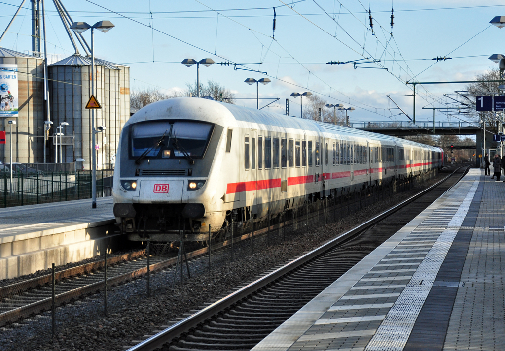 IC mit Steuerwagen durch den Bf Sechtem 15.12.2012 Bahnbilder.de