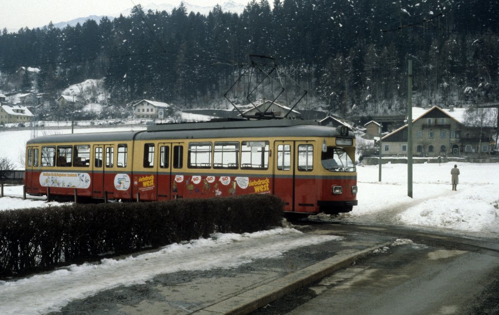 Innsbruck IVB SL 3 (Dwag / Kiepe GT6 33, ex-Bielefeld 825) Amras (Schleife) am 23. februar 1984.