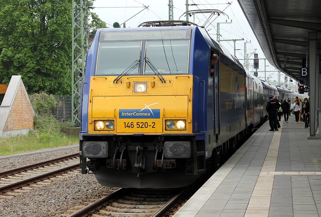 InterConnex 146 520-2 mit X 68904 von Warnemnde nach Leipzig Hbf in Schwerin Hbf am 21.05.2013