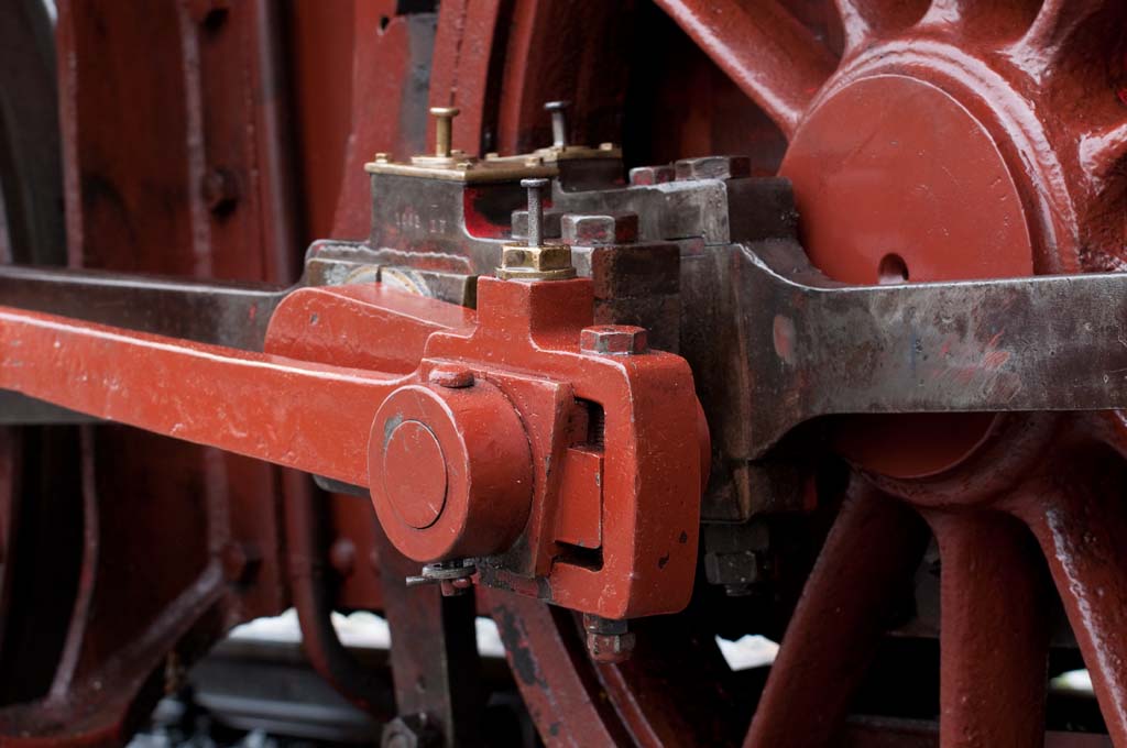  Kraftbertragung  Rad- und Pleueldetails der Dampflok  Radbod . Aufgenommen am 2.5.10 - Tag der Eisenbahnfreunde Hamm - Bahnhof Hamm-Sd 