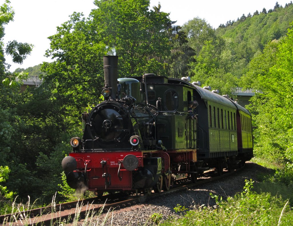 Lok  Waldbrl  am 29.5.2011 auf der Wiehltalbahn.