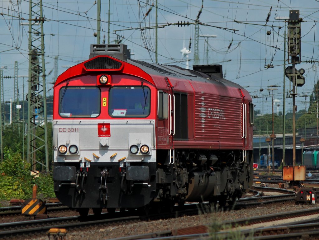 Nachdem die Class66 DE6311  Hanna  von Crossrail am 16.07.2012 einen Containerzug ber die Montzenrampe nach Aachen West gebracht hat, fhrt sie nun als Lz zurck nach Belgien.