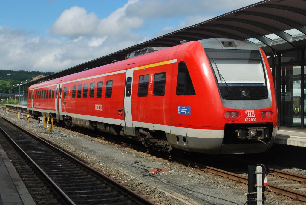 Neigezug im Bahnhof Bayreuth, August 2012.
