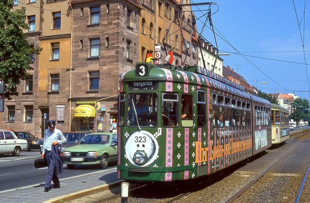 Nürnberg Tw 323 in der Äußeren Bayreuther Straße, 31.08.1987