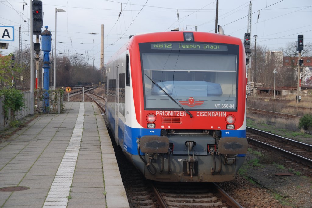 Oranienburg, 05.12.2009, VT 650-04 Prignitzer the railway as RB 12