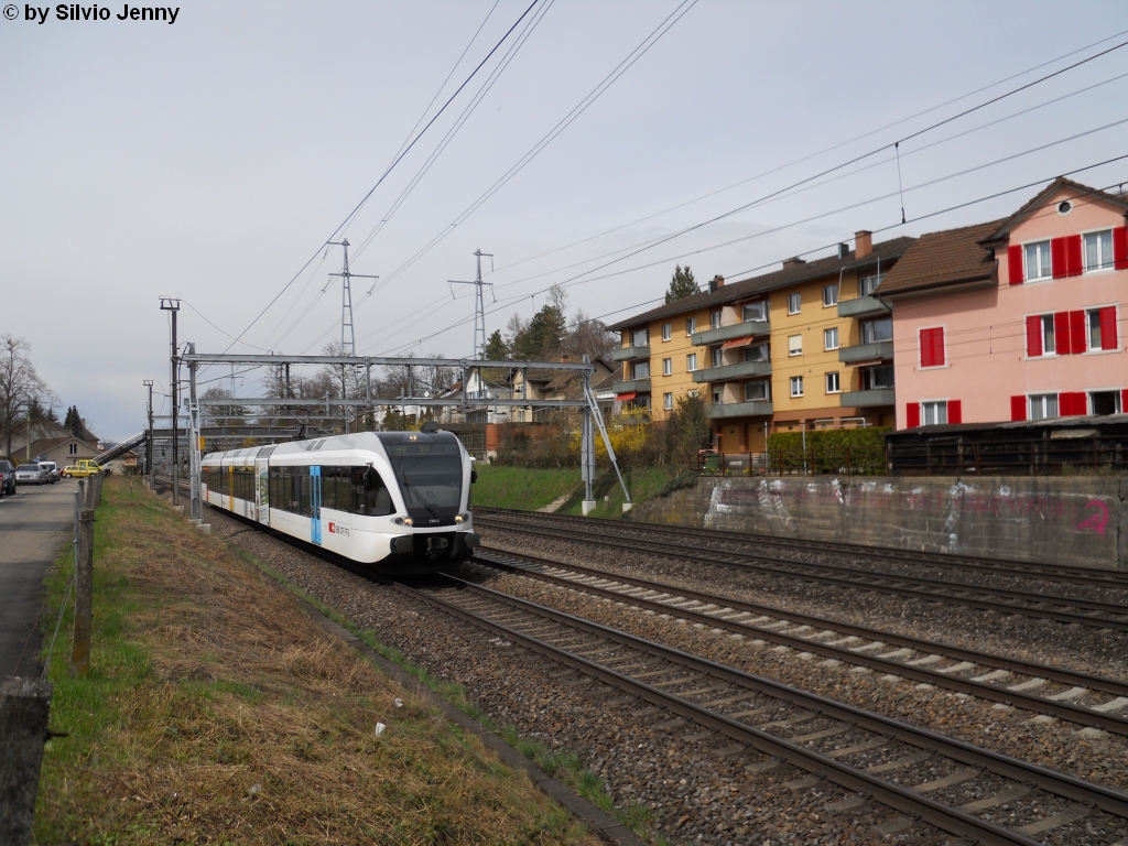 RABe 526 780-2 ''Bussnang'' am 3.4.2010 kurz vor Winterthur-Grze.