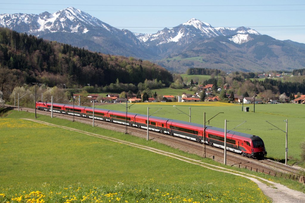 Railjet 260 von Wien nach München, aufgenommen am 28.04.2012 bei Vachendorf Bahnbilder.de