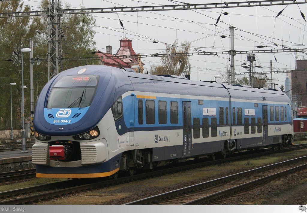  Regio Shark  844 004-2 erreicht den Bahnhof Cheb. Aufgenommen am 1. Mai 2013.