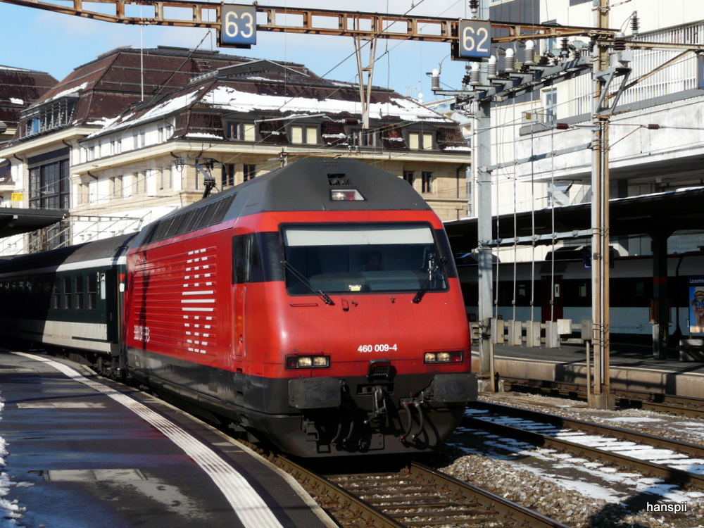 SBB - Lok 460 009-4 im Bahnhof Lausanne am 16.02.2013