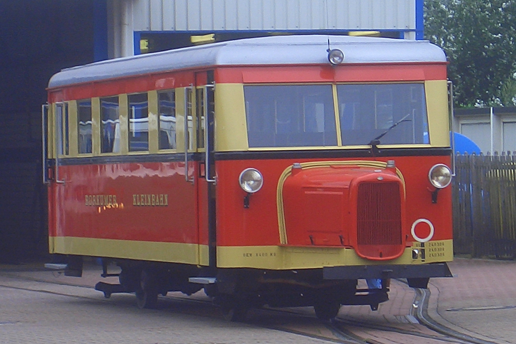 Schienenbus namens  Oldie  auf Borkum (09.09.2007)