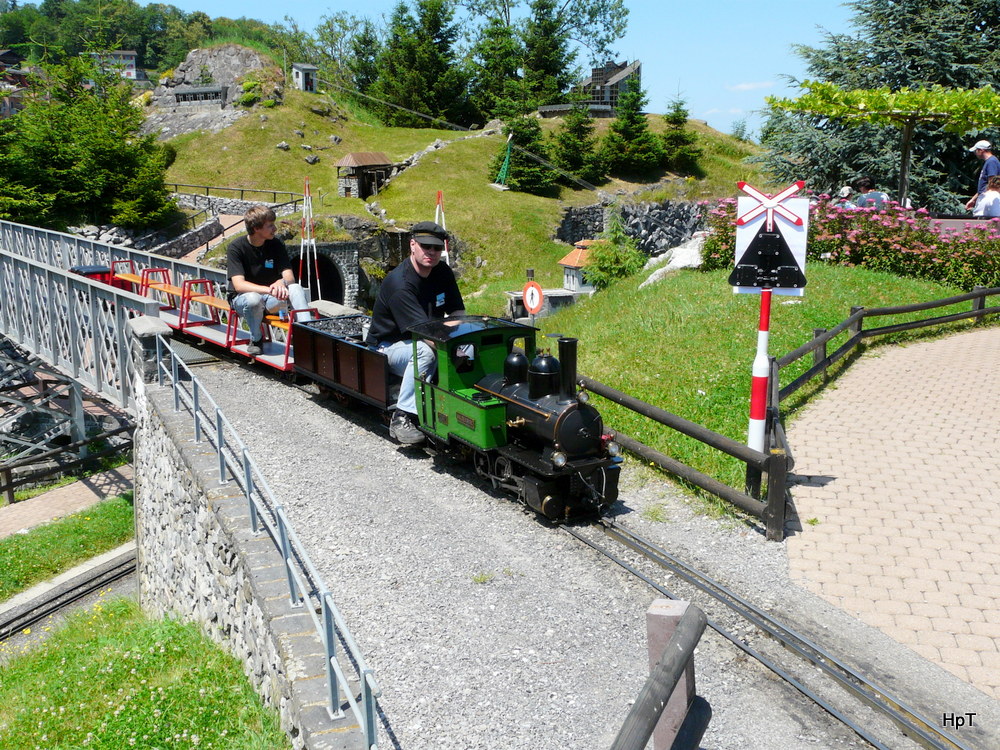 Swiss Vapeur Parc / Bouveret - Modell einer Dampflok der Waldenburger Bahn unterwegs auf dem Areal von Swiss Vapeur Parc am 23.06.2012