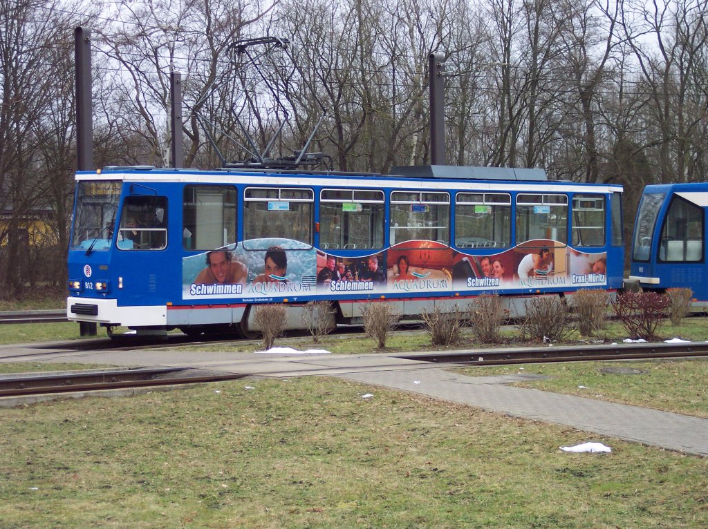 Tatra T6A2 Nr.812 der RSAG Rostock auf der Linie 1 unterwegs in der Wendeschleife Rgener Strae, 25.02.2013