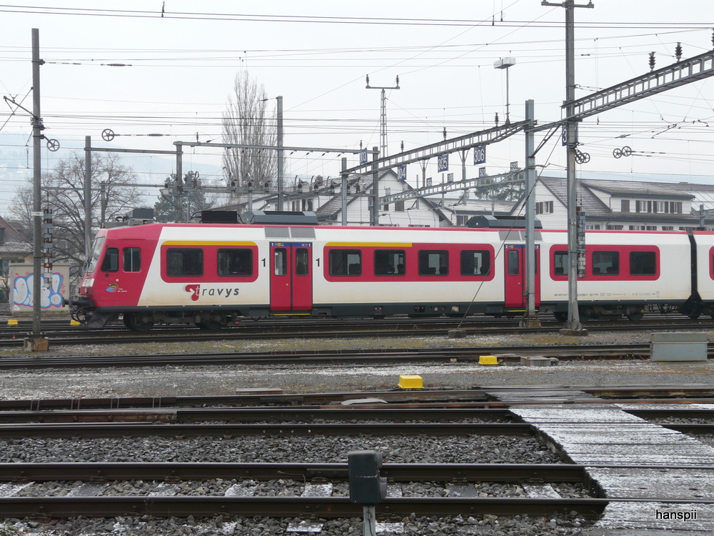 travys / PBr - Steuerwagen Bt 50 85 39-43 985-3 im Depotareal von Biel am 17.03.2013