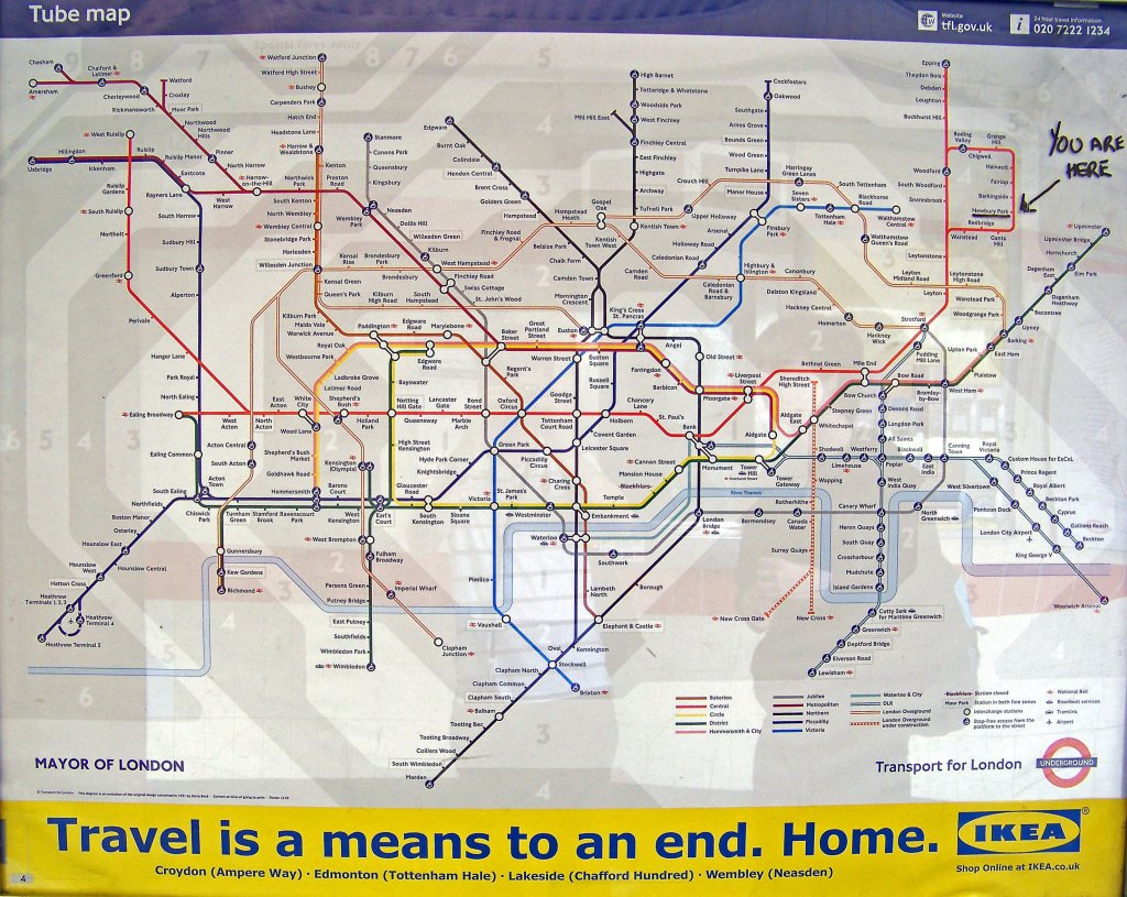 Tube Map in der Newbury Park Station, 18.3.010.