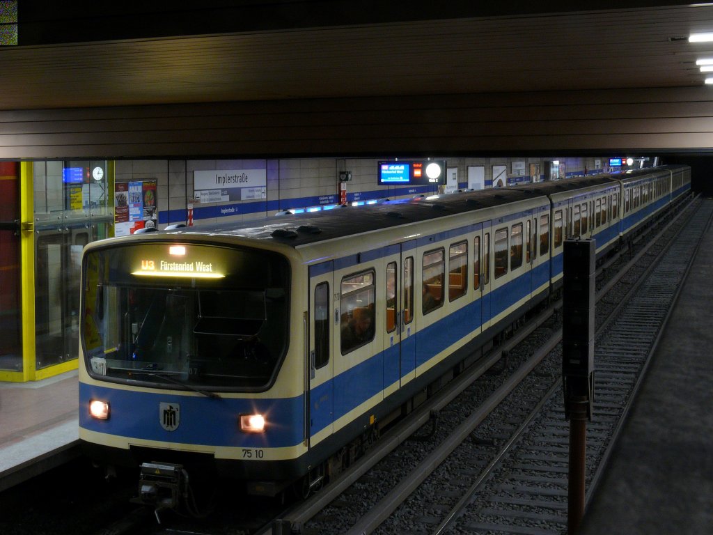 UBahn Linie U3 nach Fürstenried West an der Station