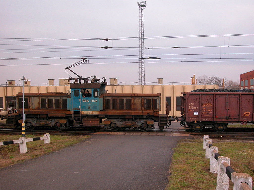 V46 056 am 10.Dezember 2007 beim Verschub in Celldmlk.