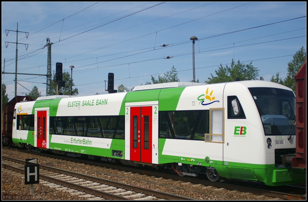 VT 316 der Elster Saale Bahn wird am 19.06.2012 von Berlin nach Ostthringen berfhrt, wo die Erurter Bahn seit 2012 den Verkehr bernommen hat