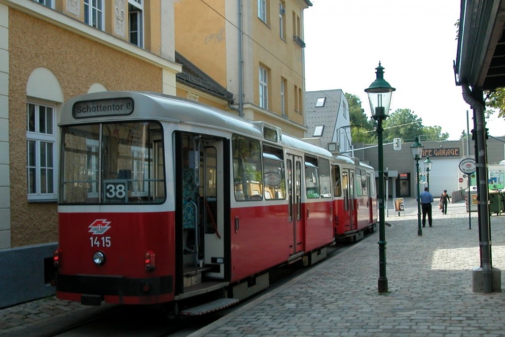 Wien Wiener Linien SL 38 (c5 1415 (Bombardier-Rotax, vorm. Lohnerwerke, 1978/1979)) XIX, Döbling, Grinzing (Endstation) am 5. August 2010.