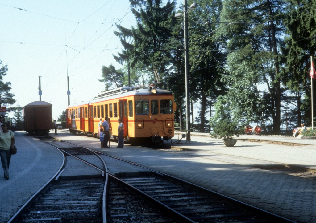 Zrich SZU Uetlibergbahn Bahnhof Uetliberg im August 1986.