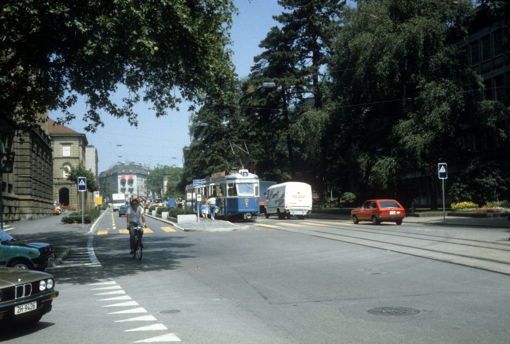 Zrich VBZ Tram 9 (Be 4/4 1426) Rmistrasse / Universittshospital im Juli 1983.