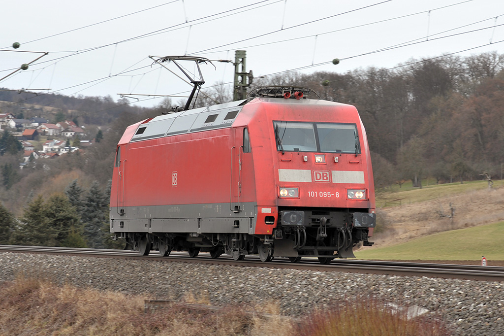 05.02.2017 Streckenabschnitt Uhingen 101 095-8, solo Richtung Ulm