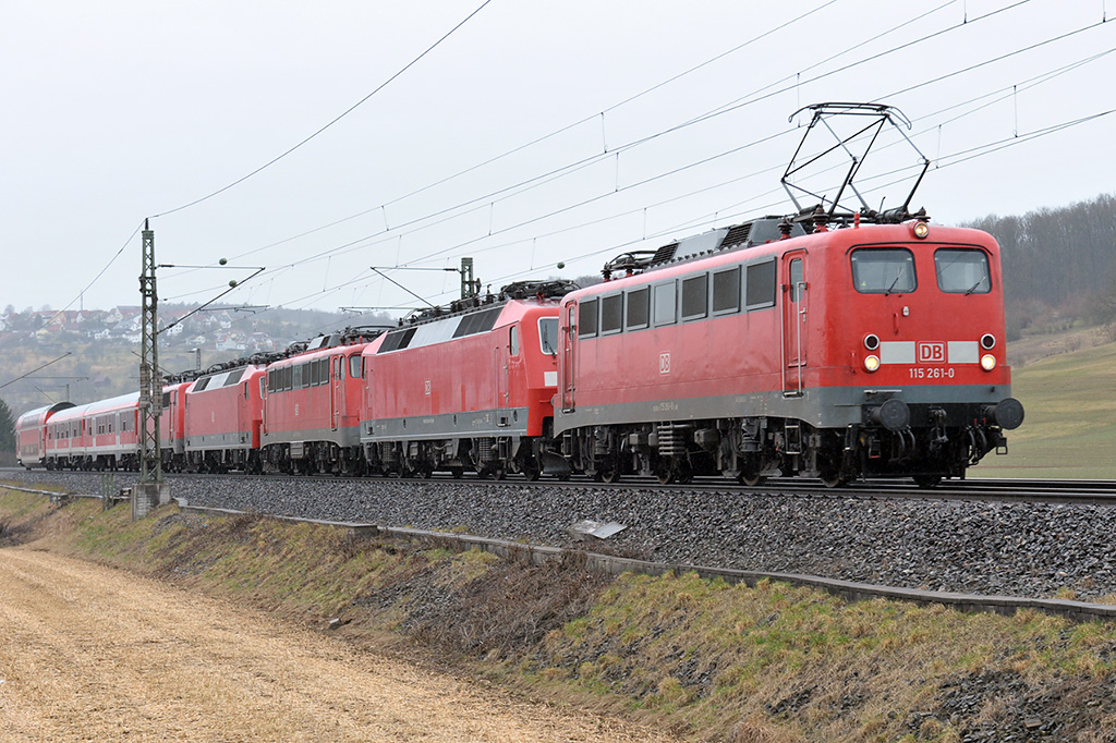 10.03.2018 Streckenabschnitt Uhingen 115 261-0, 120 141-7, 115 293-3 & 111 XXX-X