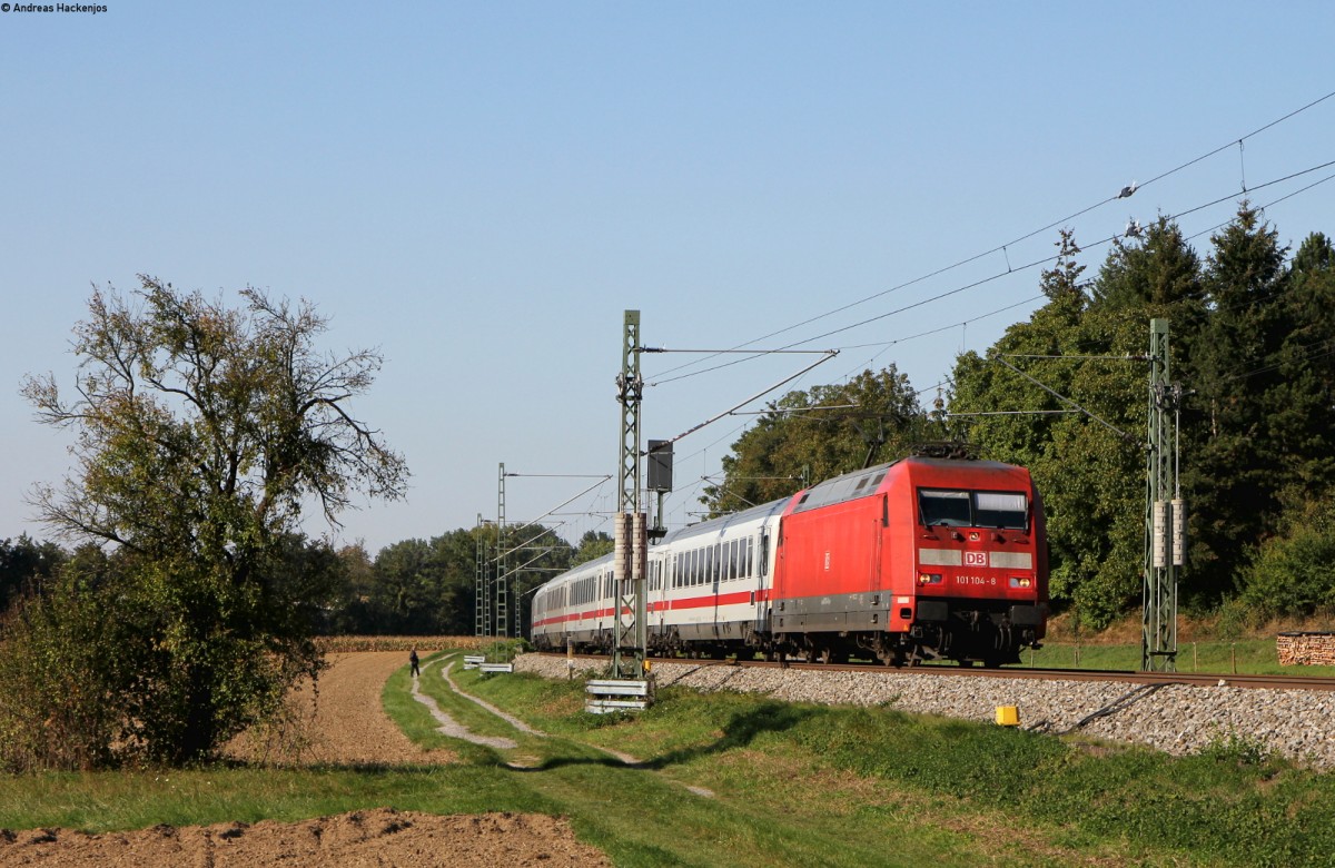 101 104-8 mit dem EC 117 (Frankfurt(Main)Hbf-München Hbf) bei Helmsheim 1.10.15