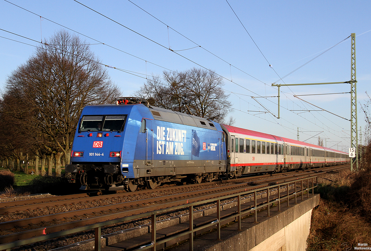 101 144 am IC118 bei Brühl am 06.04.2018