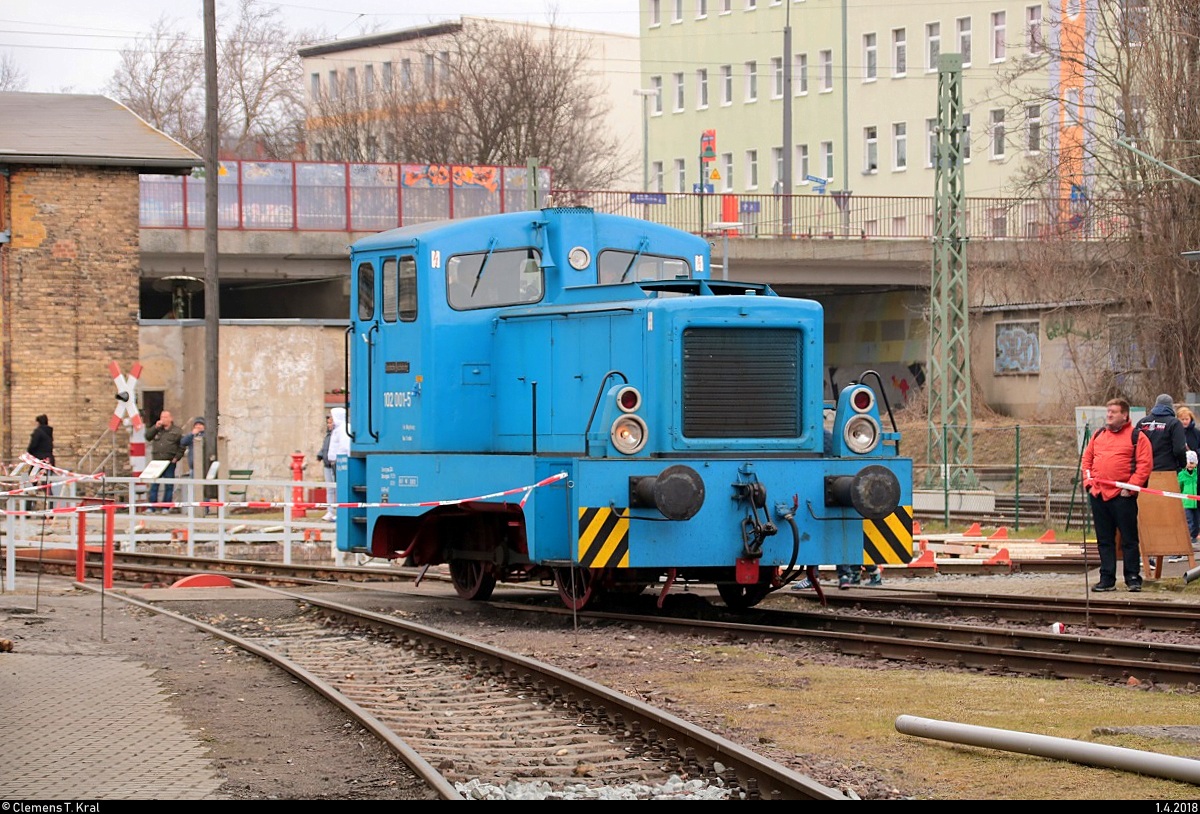 102 001-5 (312 001-1) der Traditionsgemeinschaft Bw Halle P e.V. steht für Führerstandsmitfahrten anlässlich des Osterfests im DB Museum Halle (Saale) bereit. [1.4.2018 | 12:18 Uhr]