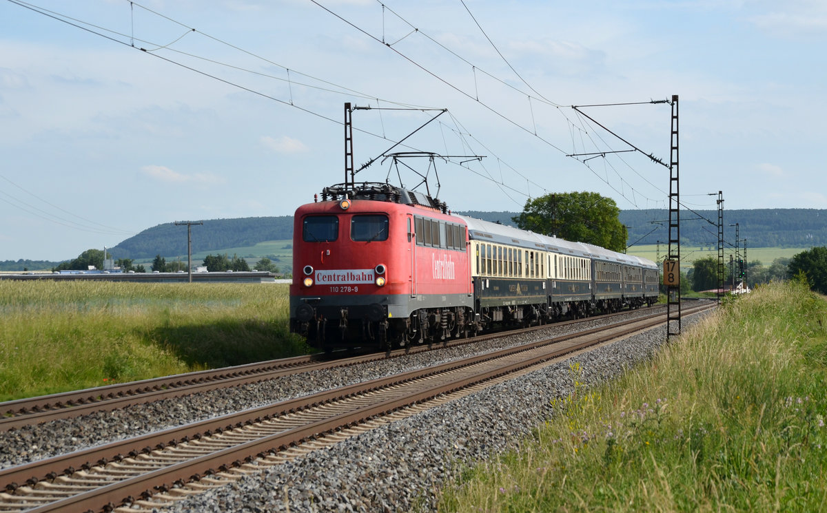 110 278 der Centralbahn führte am 13.06.17 einen Classic-Courier durch Retzbach-Zellingen Richtung Frankfurt(M).