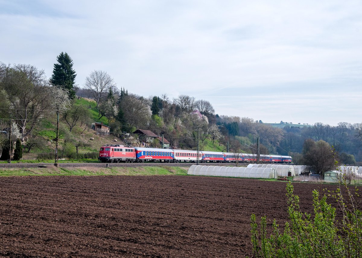110 491 mit BTE Sonderzug bei Reichenbach an der Fils am 1.4.2017.
