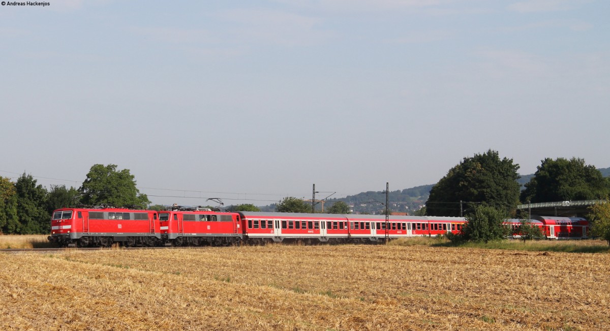 111 061-8 und 111 064-2 mit der RB 26701 (Offenburg-Freiburg(Breisgau) Hbf) bei Kollmarsreute 27.7.13