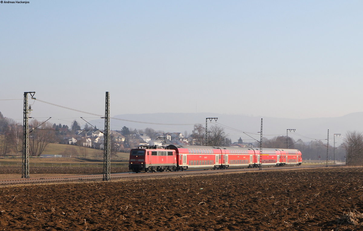 111 078-2 mit dem RE 19430 (Aalen Hbf-Stuttgart Hbf) bei Essingen 14.2.17