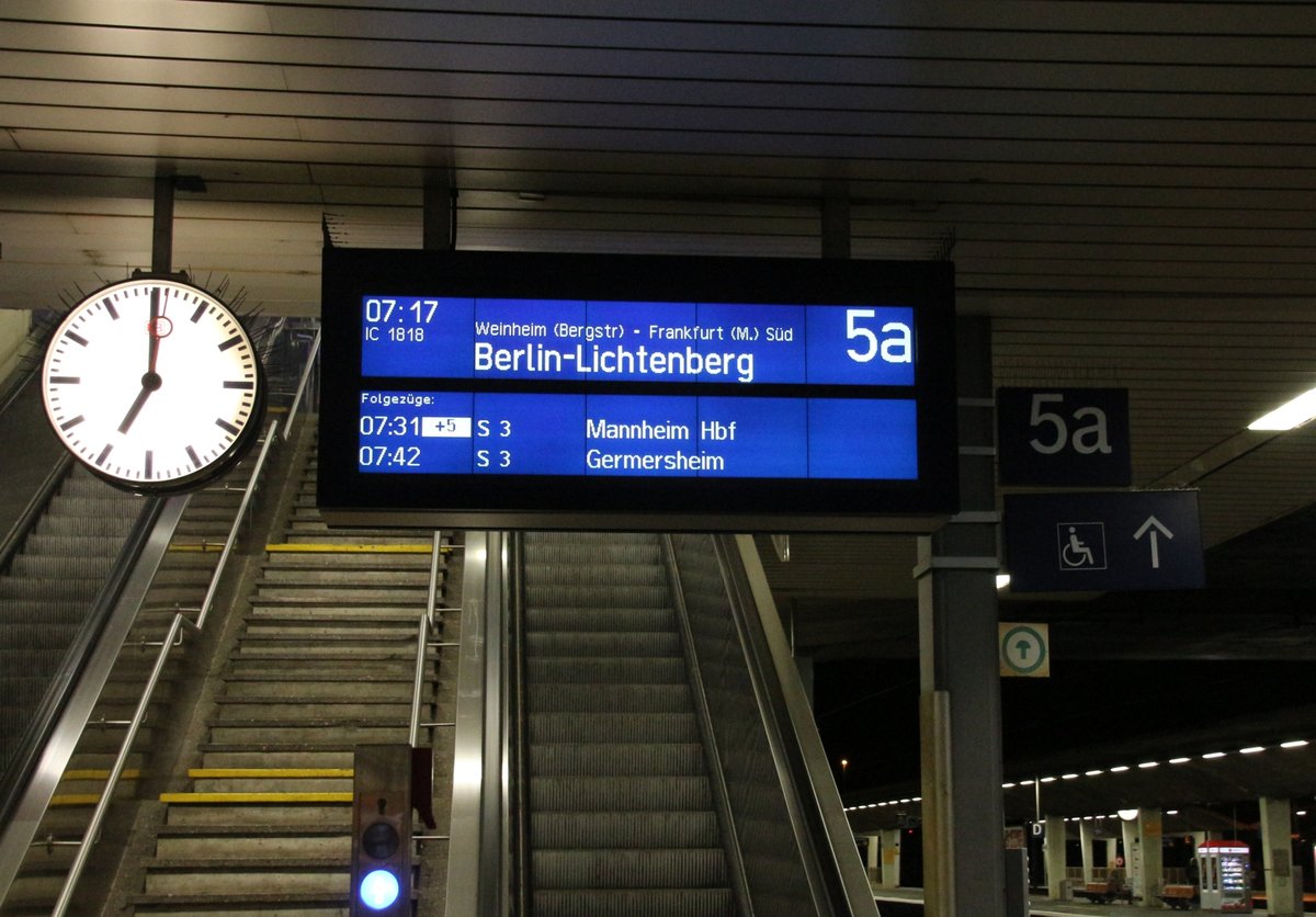 11.12.2017 Heidelberg - DPF 1818 mutierte heute zum Intercity