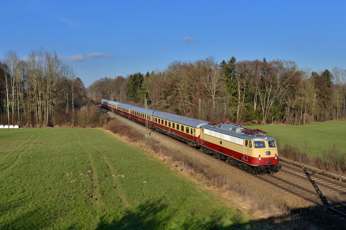 113 309 (E10 1309) mit DPF 51 am 29.12.2016 bei Gutmart. 