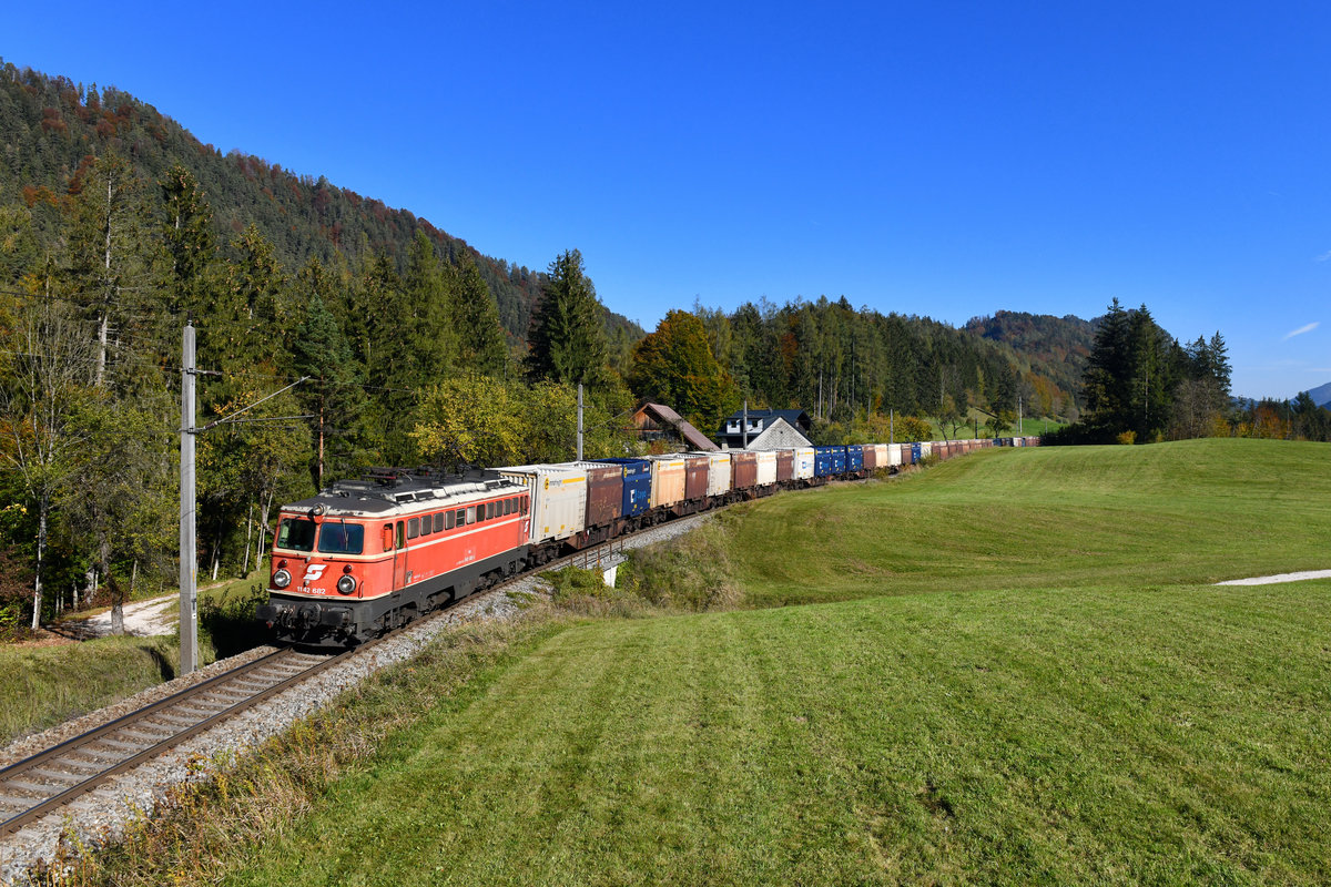 1142 682 mit GAG 41580 am 10.10.2018 bei Pießling-Vorderstoder. 