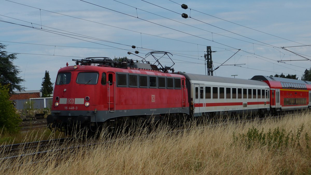 115 448 mit dem PbZ 2450 in Lengerich. Aufgenommen im Juli 2018.