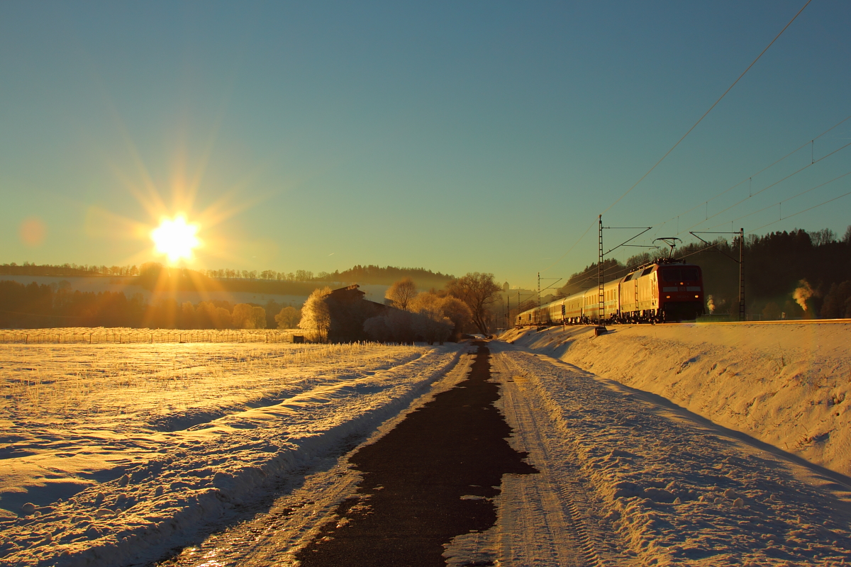 120 123-5 DB bei Kronach am 20.01.2017.